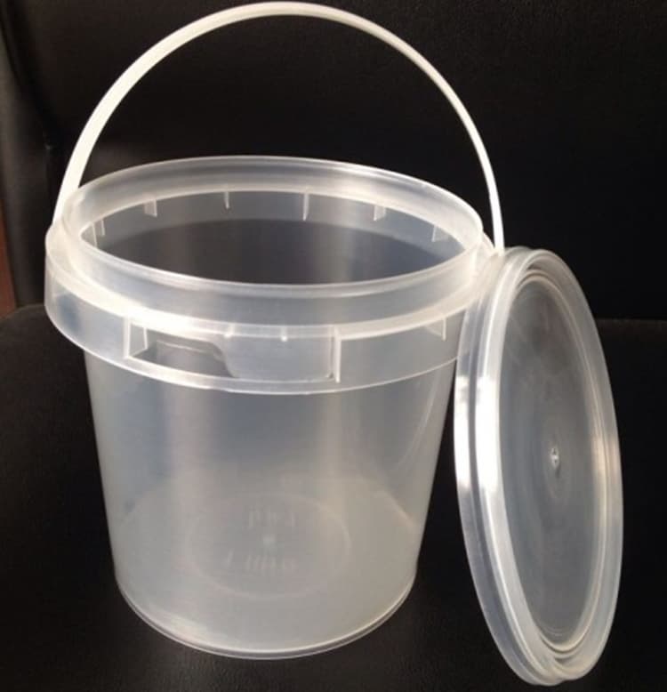 0_5l_1l_2l_5l_ round plastic bucket with lid and handle